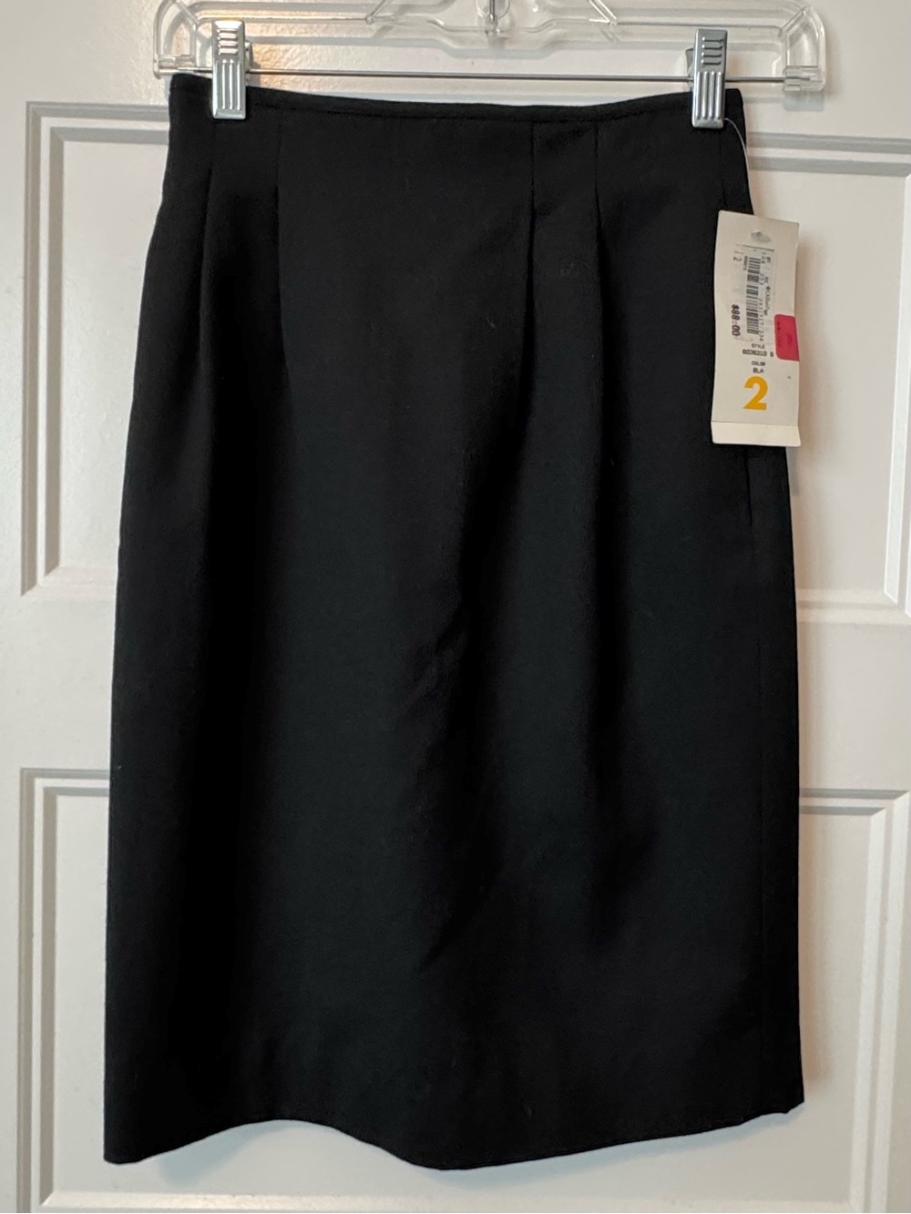 NWT Liz Claiborne Collection 100% Wool Pencil Skirt Black Petite 2 Made in USA